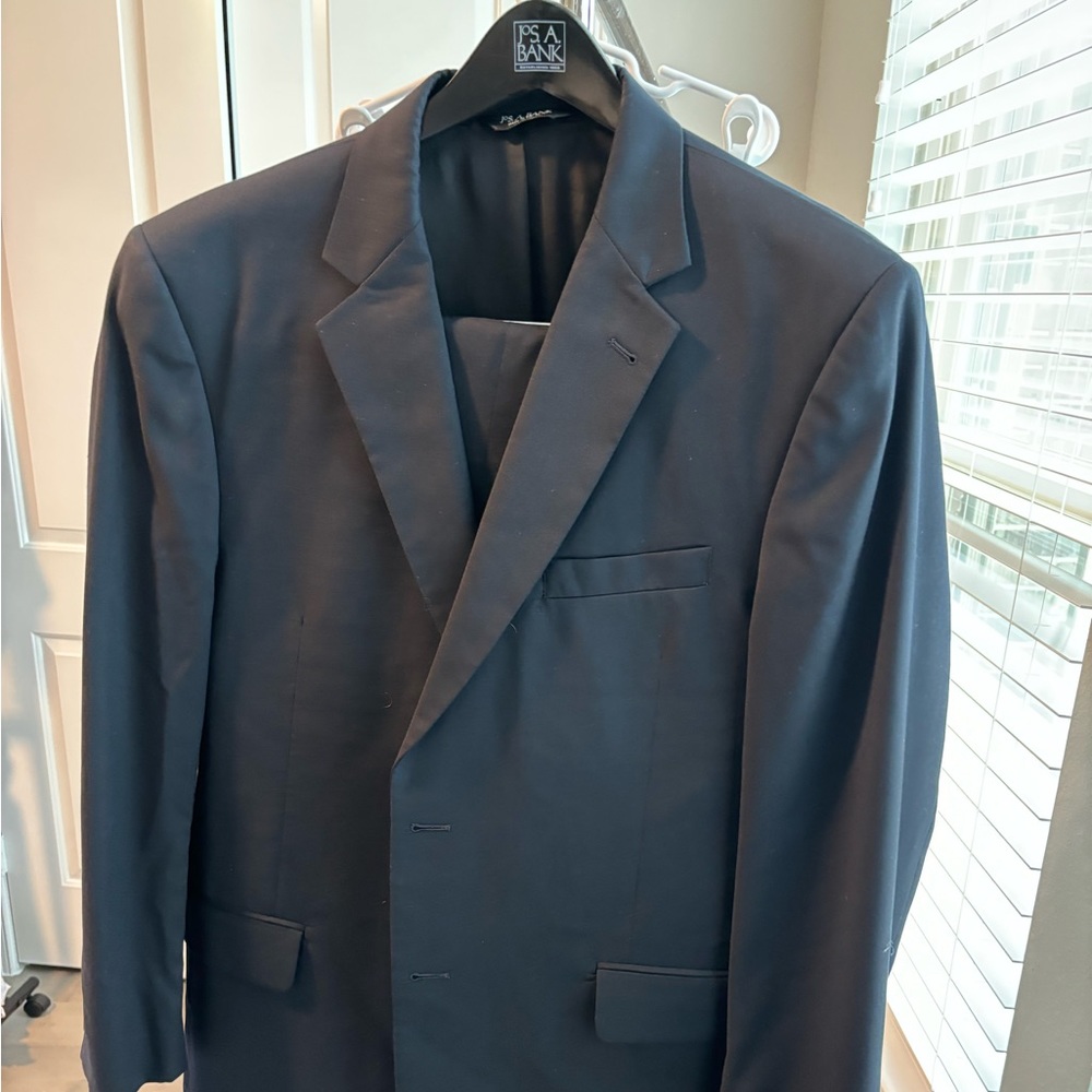 Men’s Navy Suit